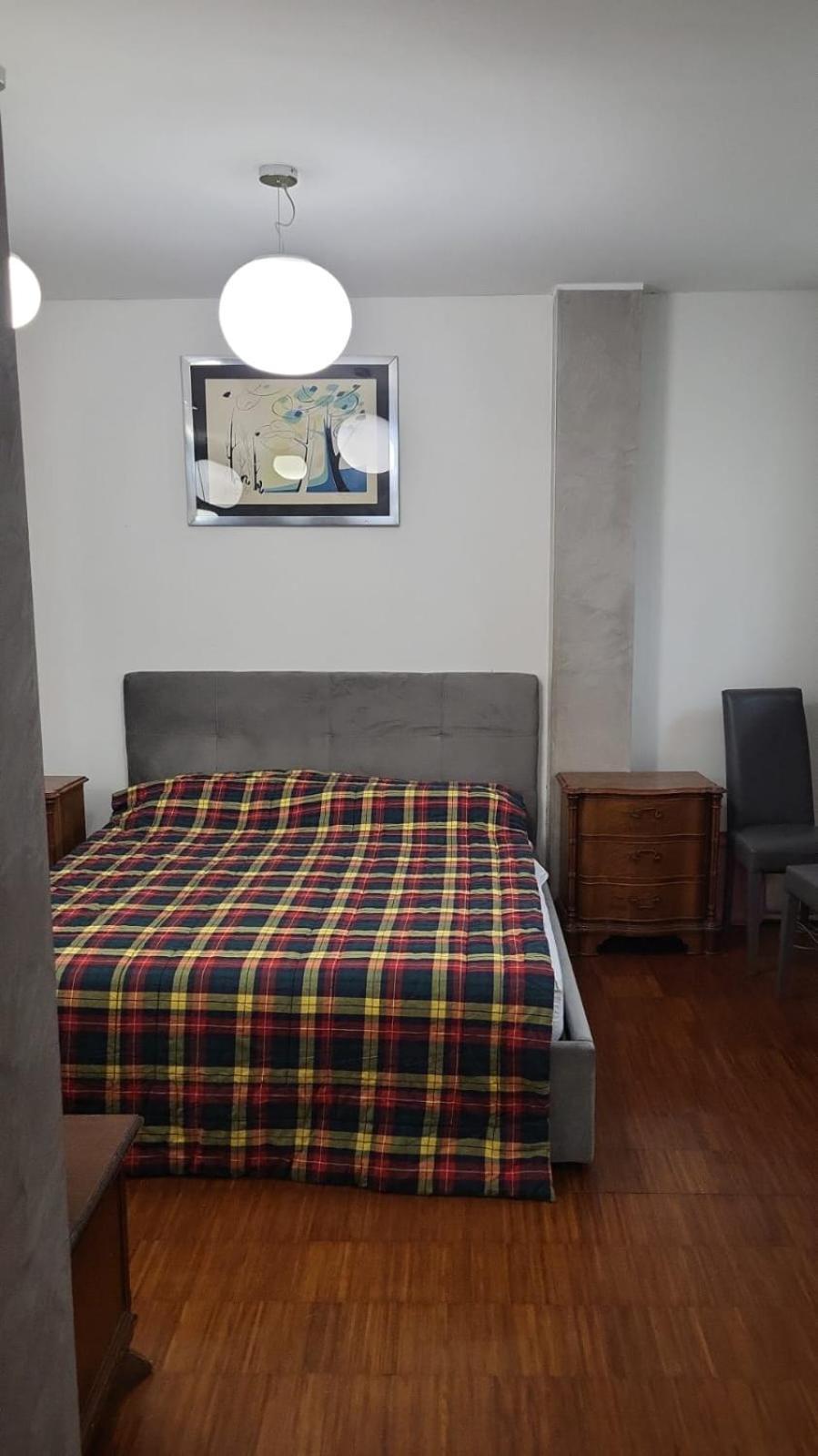 Lussuosa Villa Vicino Alla Stazione Caronno Pertusella 외부 사진
